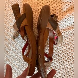 Merrell Brown Sandals kids 6